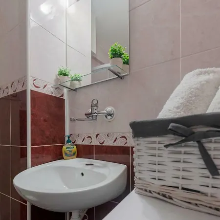 Апартаменты Break - Palace 29