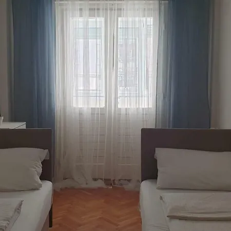 Break - Palace 29 * Белград